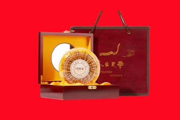 收购资讯:锡林郭勒阿巴嘎回收冬虫夏草是按克吗